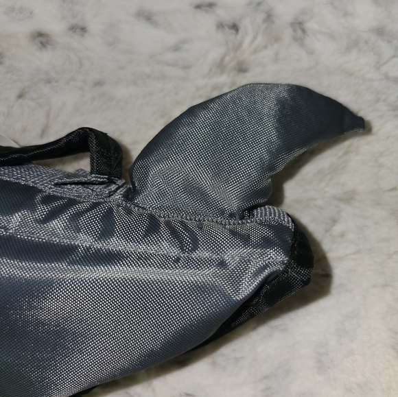 Heart to Tail Pet Flotation Aid with a shark fin!  Size XS 5-15lbs - Picture 9 of 9